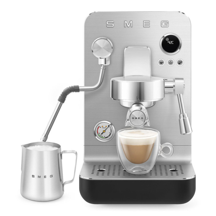 Кавамашина еспресо Smeg EMC02BLMEU