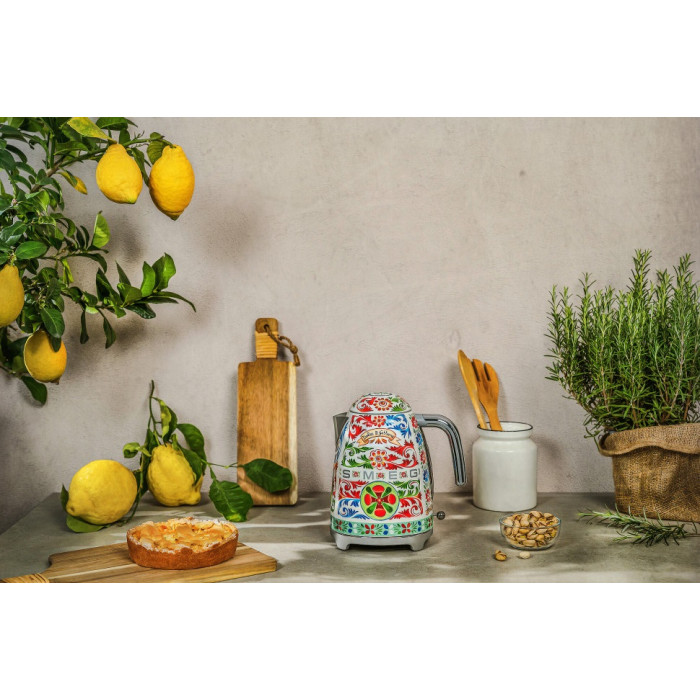 Чайник Smeg KLF03DGEU
